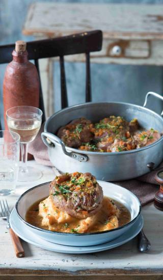 Vepřové ossobuco s pomerančovou gremolatou a mrkvovým pyré