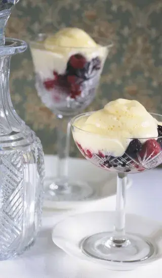 Vinný zabaglione s ovocem
