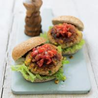 Tuňákové burgery s kukuřicí