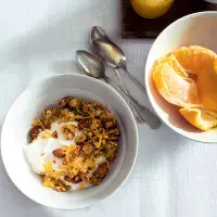 Citrusové müsli s jogurtem