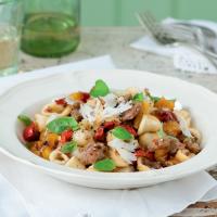 Orecchiette s klobáskou a pečenými paprikami