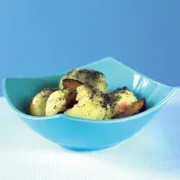 Bramborové knedlíky se švestkami