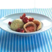 Knedlíky tofu & dvojí jahody