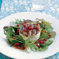 Peprný kozí sýr se sušenými rajčaty