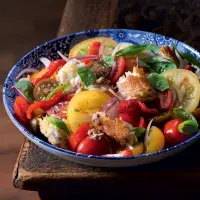 Salát panzanella