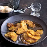 Karamelizovaný ananas s tequilou Karamelizovaný ananas s tequilou