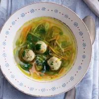 Zeleninový vývar s drožďovými knedlíčky