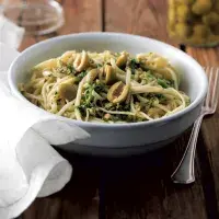 Linguine s olivovým pestem