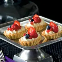 Ovocné košíčky s pudinkovým krémem