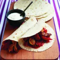 Mexické závitky s jednoduchou salsou