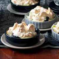 Rýžový nákyp se sušenými švestkami v portském