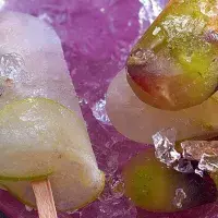 Jablečný cuc s hroznovým vínem