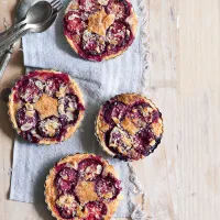 Tartletky s blumami a mandlemi