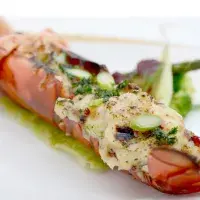 Dnes delikatesa, dříve jídlo chudých. Proč je dnes humr tak drahý?