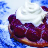 Karamelizovaná malinová pizza