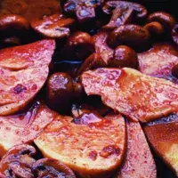 Šunka s brusinkami a žampiony