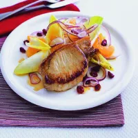 Vepřové s ovocným salátem