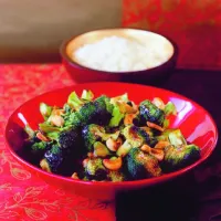 Zasmahnutá brokolice s kešu oříšky