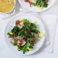 Kachní prsa se salátem s hruškami Kachní prsa se salátem s hruškami