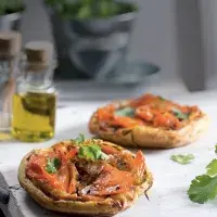 Obrácené koláčky s mrkví a koriandrem