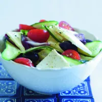 Řecký salát s vinnou zálivkou Řecký salát s vinnou zálivkou