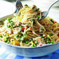 Krémové špagety s krabím masem