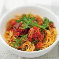 Kořeněné těstoviny s tuňákem