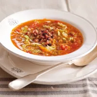 Čočková polévka s rajčaty Čočková polévka s rajčaty