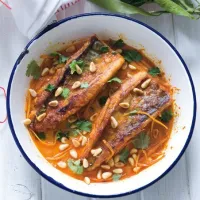 Makrela s ostrou pomerančovou glazurou