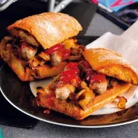 Šťavnatý klobáskový sendvič