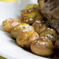 Česnekové brambory Česnekové brambory