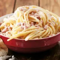 Bucatini se salsicciou a pecorinem Bucatini se salsicciou a pecorinem