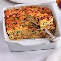 Nádivka s uzeným bůčkem a jarními bylinkami