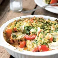 Ratatouille s kozím sýrem a bylinkovou drobenkou Ratatouille s kozím sýrem a bylinkovou drobenkou