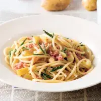 Špagety s bramborami Špagety s bramborami