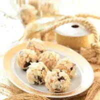 Švestkovo-mandlové kuličky