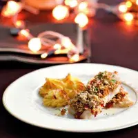 Ryba s křupavou krustou z oříšků kešú a chilli Ryba s křupavou krustou z oříšků kešú a chilli