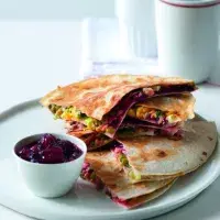 Krůtí quesadillas s brusinkami Krůtí quesadillas s brusinkami