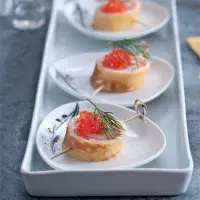 Slané rolky s uzeným lososem a crème fraîche Slané rolky s uzeným lososem a crème fraîche