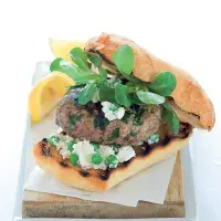 Jehněčí burger Jehněčí burger