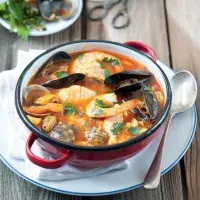 Polévka s plody moře a fenyklem Polévka s plody moře a fenyklem