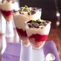 Malinové tiramisu s pistáciemi