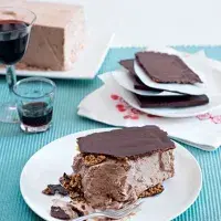 Medové semifreddo v griliášové oplatce