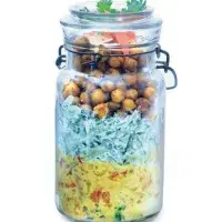 Kari kuře s cizrnou a raitou