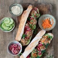 Asijské krůtí masové koule à la bánh mì Asijské krůtí masové koule à la bánh mì
