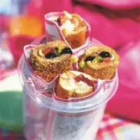 Bagety se sýrem šunkou a brusinkami