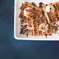 Batátové vafle se zmrzlinou Batátové vafle se zmrzlinou
