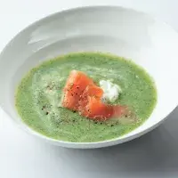 Brokolicová polévka se smetanou