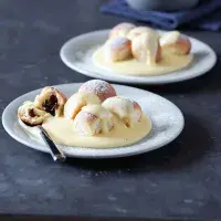 Buchtičky s povidly a vanilkovým krémem