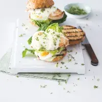 Burgery à la salát Caesar Burgery à la salát Caesar
